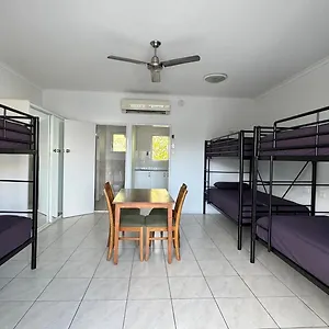 Kc's Hostel Airlie Beach