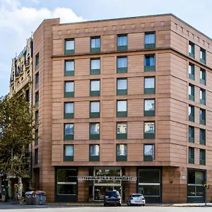 فندق ليوناردو غران فيا ***